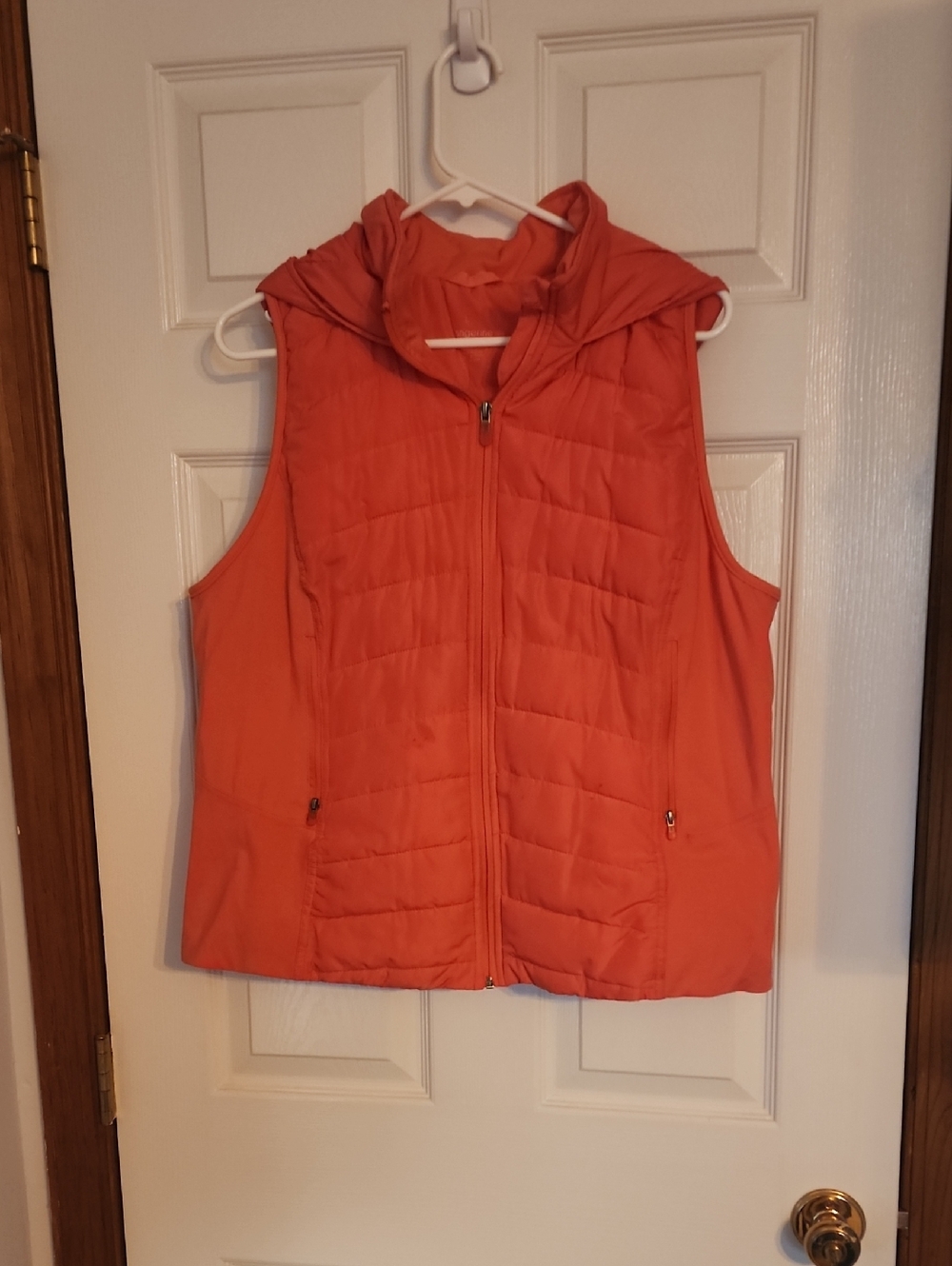 Tangerine Hooded Quilted Sleeveless Vest in Coral